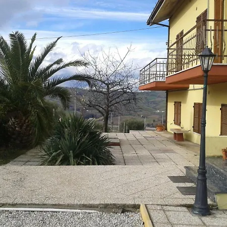 Appartamento La Casa Gialla Montalto delle Marche