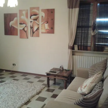 La Casa Gialla Montalto delle Marche